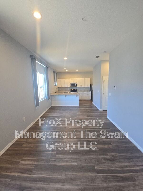 Photo - 760 Ave C SW Unit 104