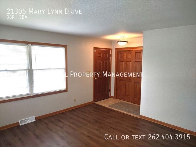 Photo - 21305 Mary Lynn Dr