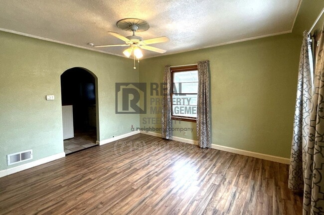 Photo - 1222 E 3rd St