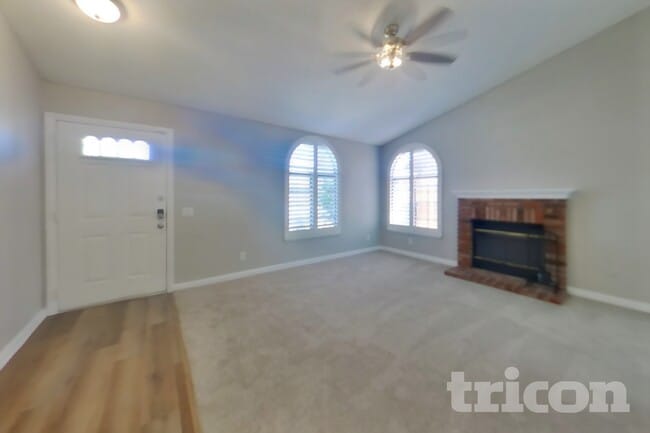 Photo - 43257 Echard Ave