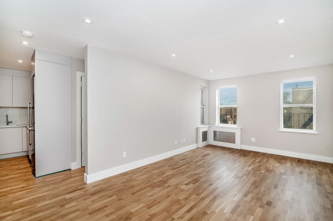 Photo - 130 Martense St