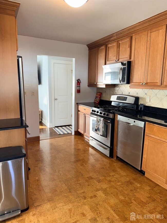 Photo - 27 Rector Ave