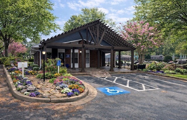 Leasing Office