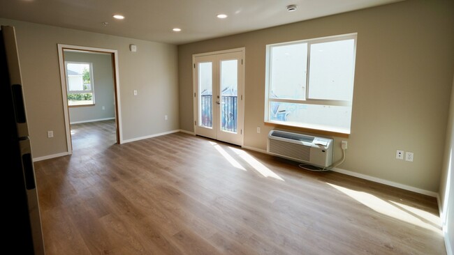 Baker Street Lofts - Baker Street Lofts Unit 205