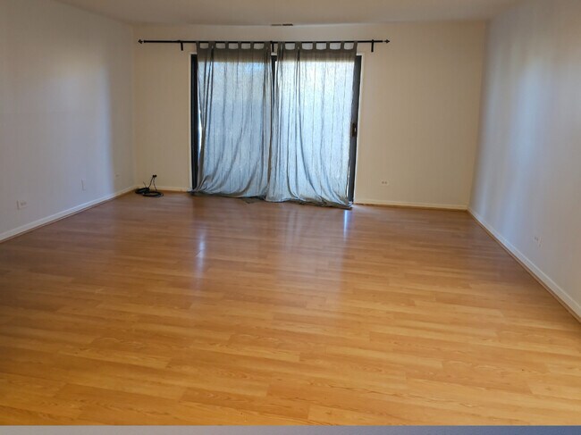 Photo - 711 Tipperary Ct Unidad 1B Rental