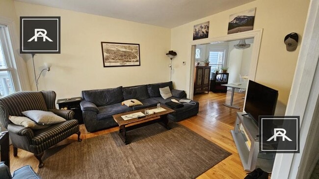 Building Photo - 6 bedroom in Brighton MA 02135 Rental
