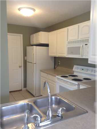 Photo - 3 bedroom, 2.5 bath Townhouse: Oaklawn Park!