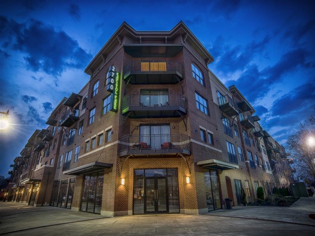 Building Photo - 2700 Capitol Park Rental