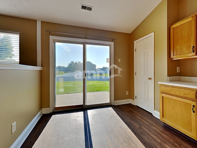 Photo - 7184 Franklin Madison Rd