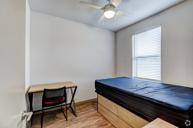 4BR, 4BA - 1187SF - Bedroom