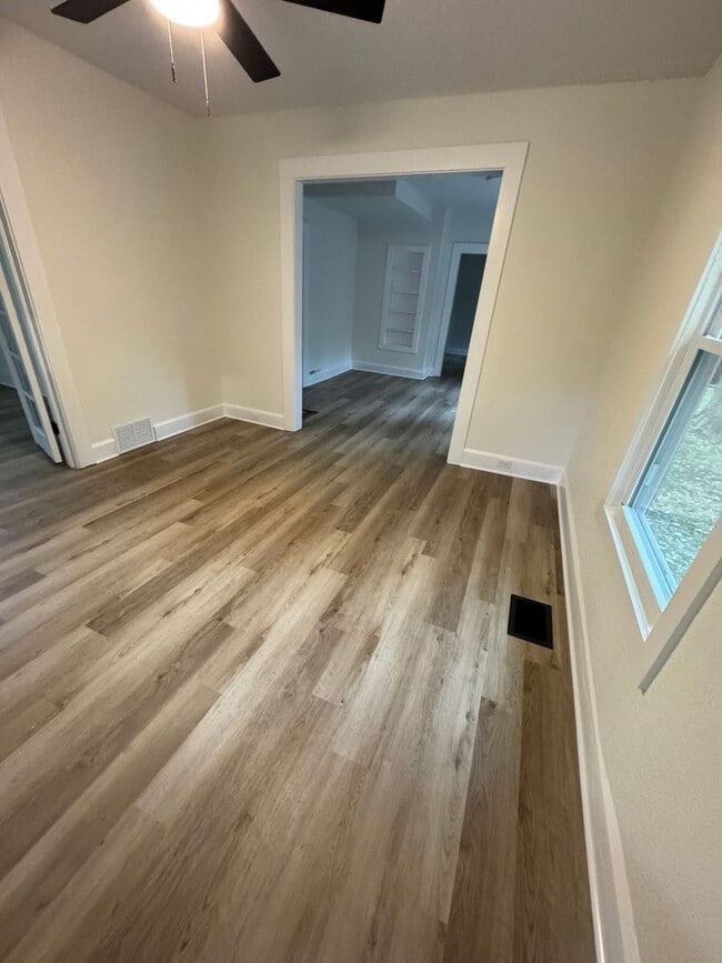 Photo - 4 bed 2 bath House