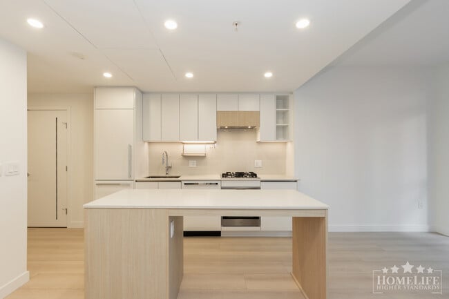 Photo - Brand New Condo at Century City Holland Pa... Unit 711