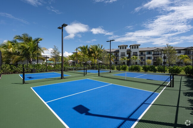 Pickleball Courts