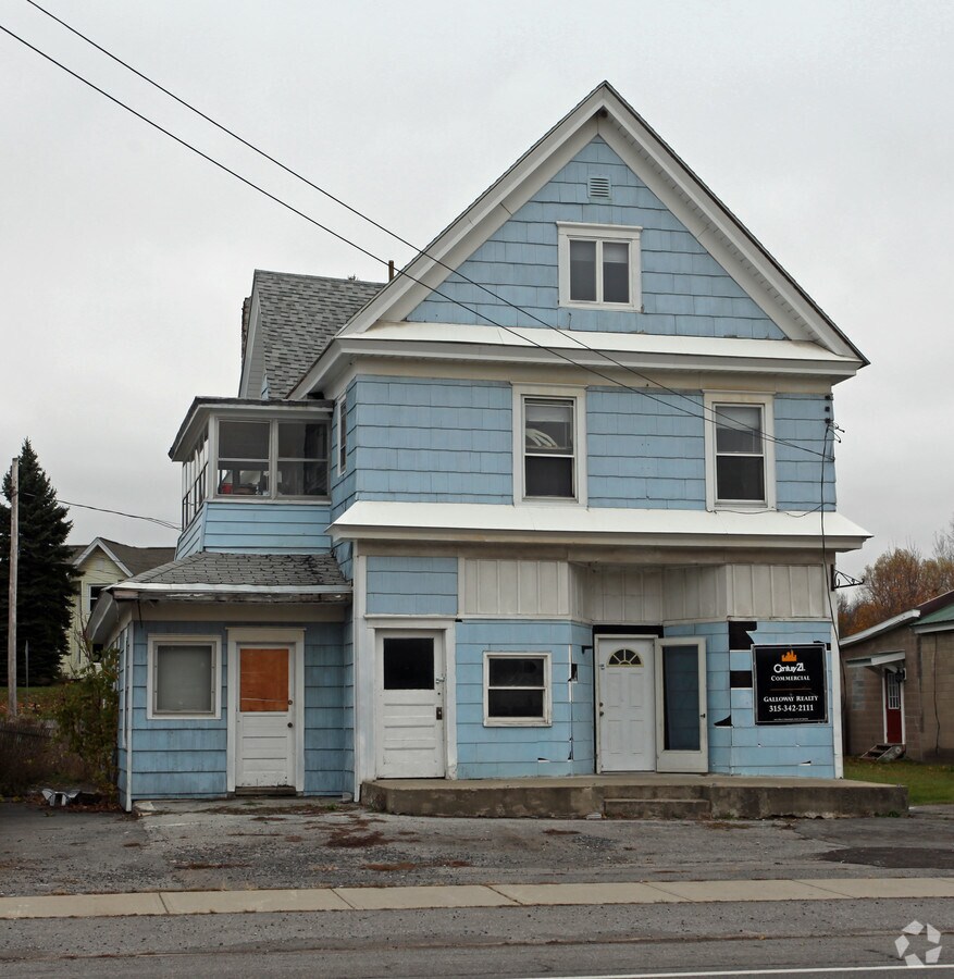 2775 State Route 48 Apartments NY