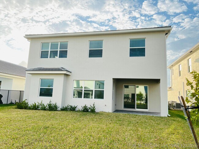 14476 Spruce Pne Dr