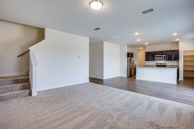 Photo - 305 Briar Cv
