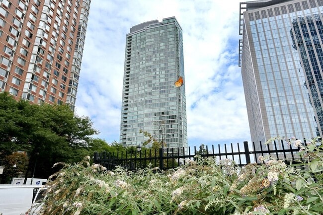Photo - 2 2nd St Unidad 1406 Rental