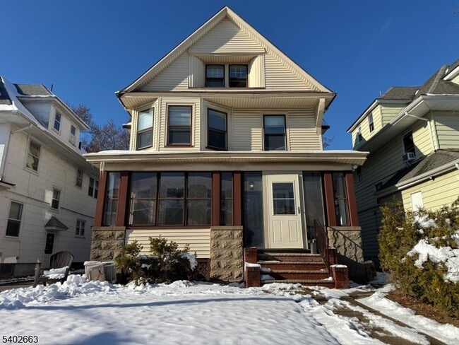 Building Photo - 4 Claremont Pl Unit 1