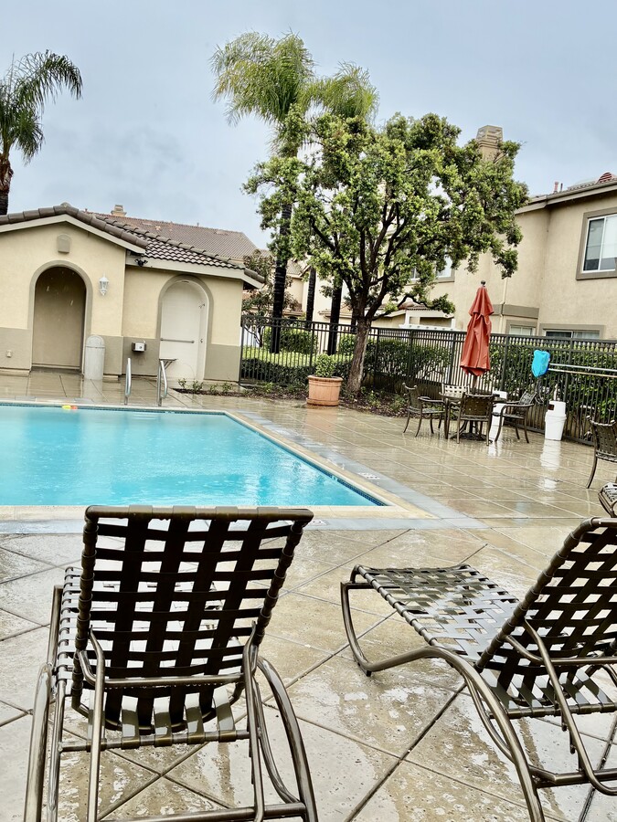 Photo - 401 N Cotswolds Ln