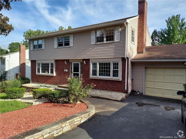 Building Photo - 98 Kirkwood Rd Rental