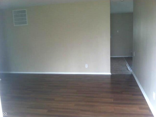 Photo - 7526 Ruskin Pl