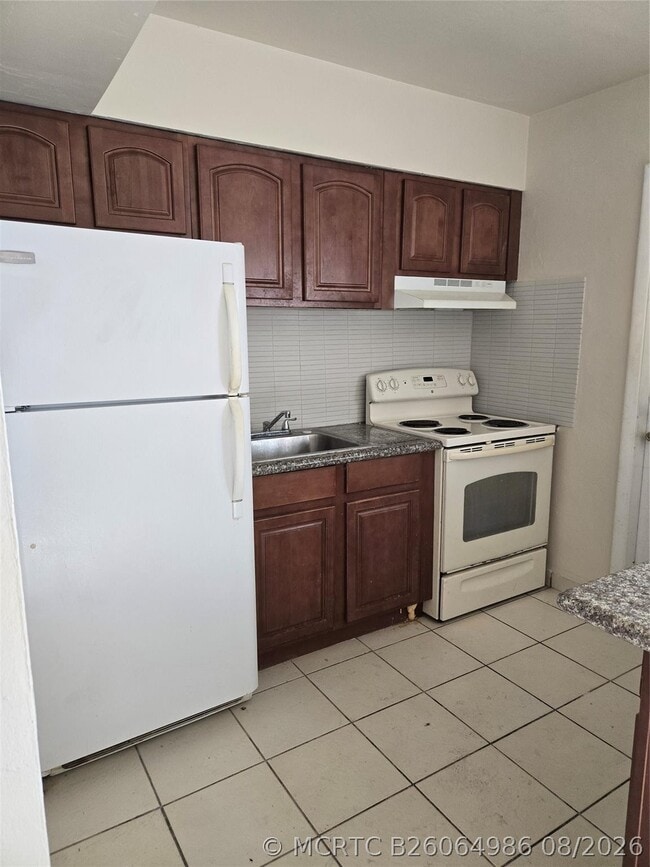 1560 NE 111th St Unit 2