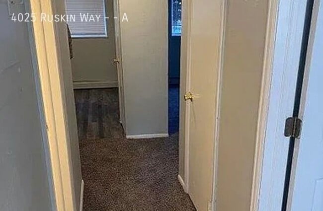 Photo - 4025 Ruskin Way