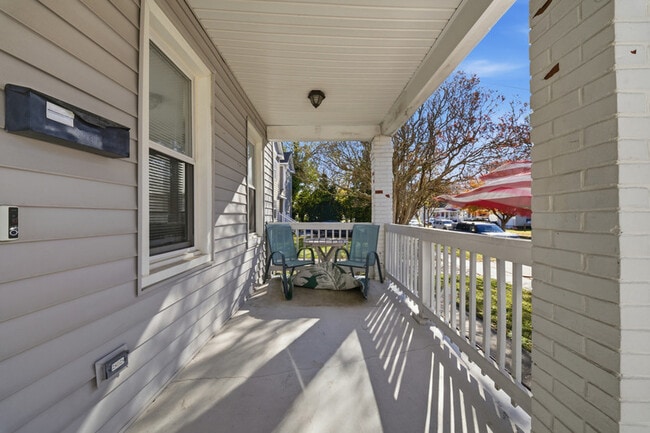 Photo - 146 W Seaview Ave