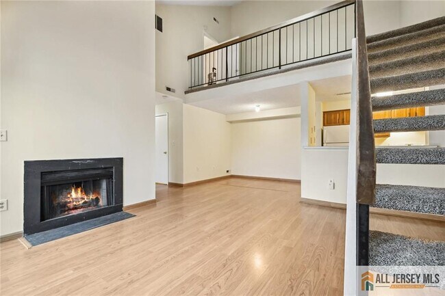 Photo - 1607 Aspen Dr