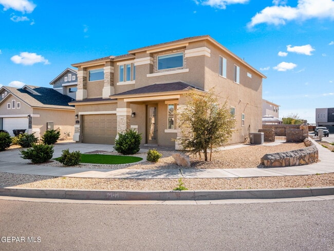 Building Photo - 561 Issa Circle