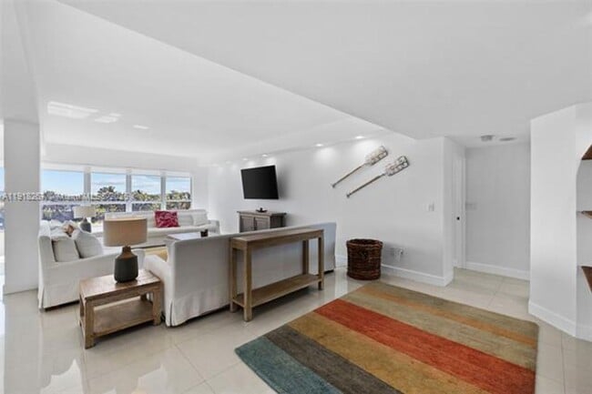 Photo - 9102 W Bay Harbor Dr Unit 9102 W Bay Harbor Dr 5D