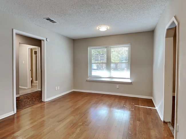 Building Photo - 3535 Aspen Ln