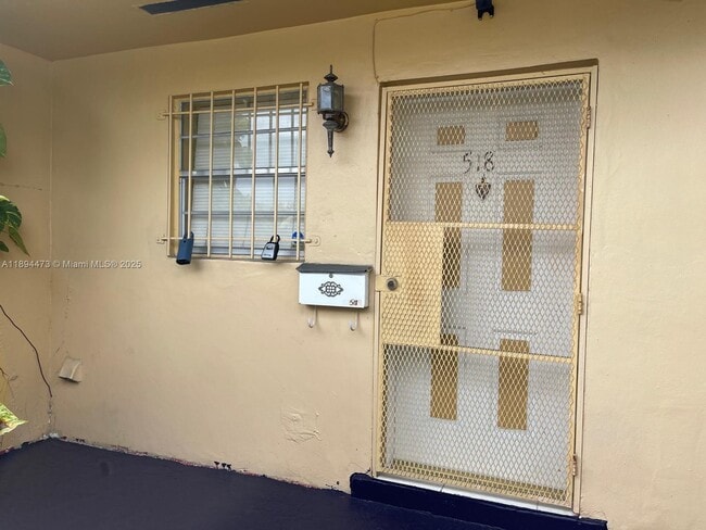 Photo - 518 NW 179th St