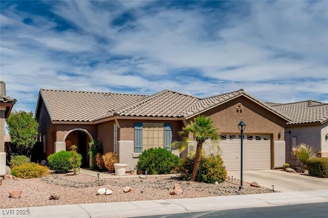 Photo - 3594 Driving Range St