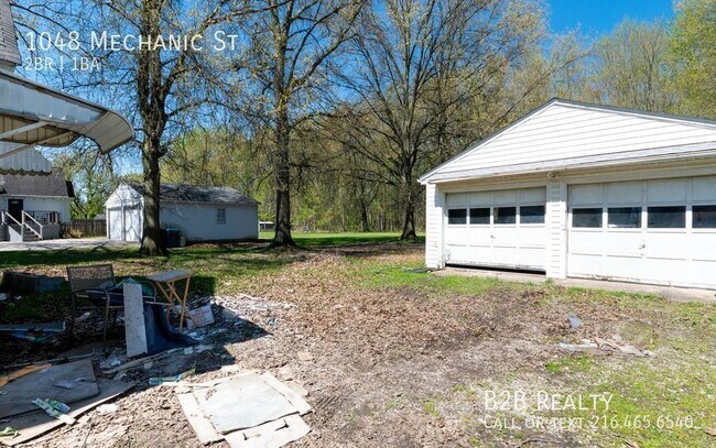 Photo - 1048 Mechanic St