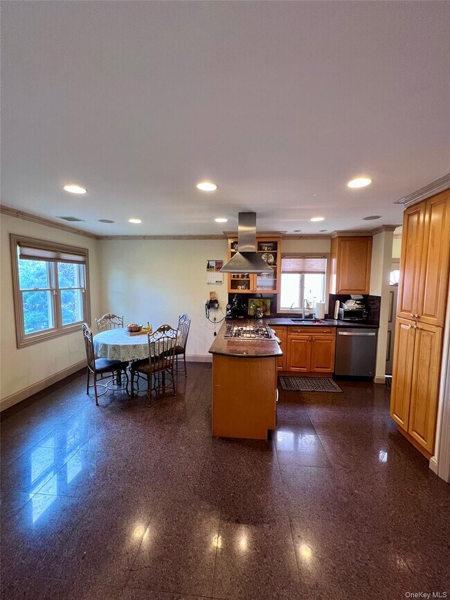 Photo - 157-24 20th Rd