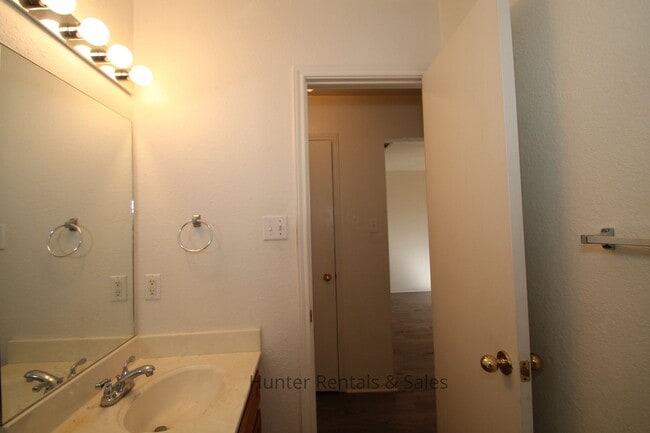 Photo - What's Not To Love?