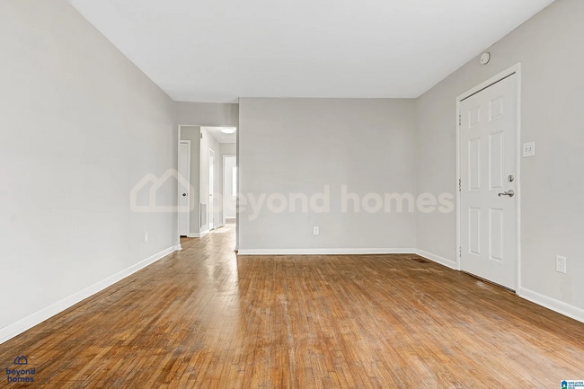 Photo - 4012 Hazelwood Rd