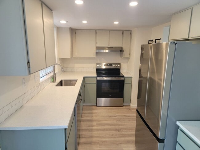 Photo - Great update 4-Bedroom Home On The South H...