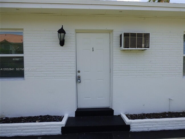 Photo - 2322 Johnson St Unidad 1