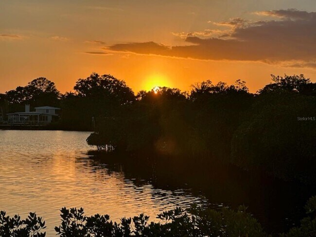 Photo - 498 Buena Vista Dr