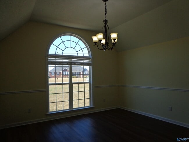 Photo - 205 Darsey Ct