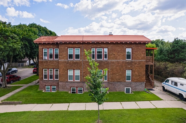 Photo - 269 Oxford St