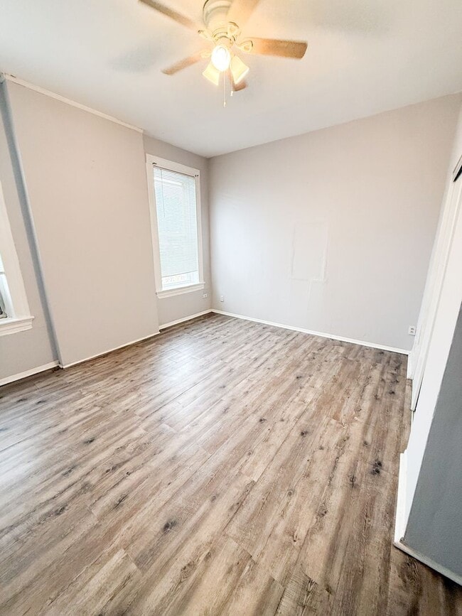 Photo - Modern 2 bed/1 bath apartment right off trendy Cherokee Street!