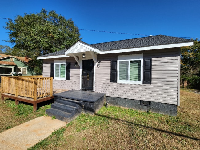 Photo - 1818 Green St