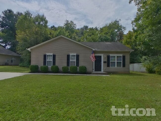 Photo - 117 W Nims Ave