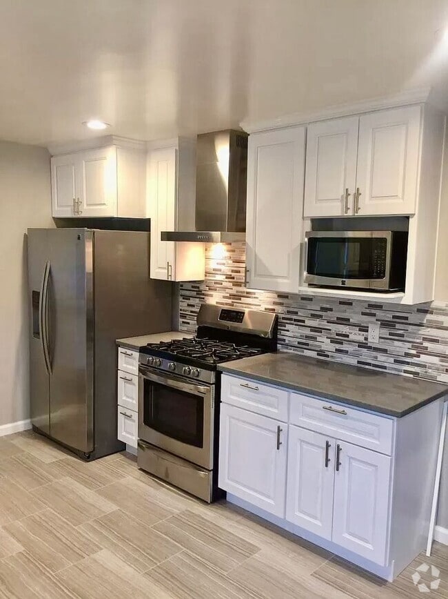 Building Photo - Van Sansul Unit Apt 1