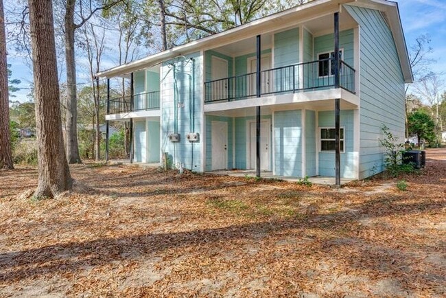 Photo - Newly Renovated 2 Bedroom Apartments Near I-26 and Costco!