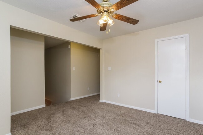 Photo - 8002 Scarlet Tanager Dr