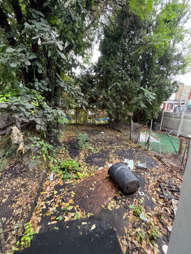 Photo - 1864 E Cornwall St Unidad 1st Floor